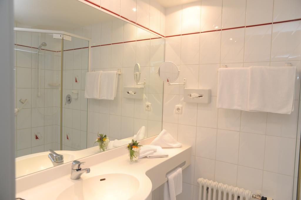 Hotel Gasthaus Adler Bad Waldsee Phòng bức ảnh