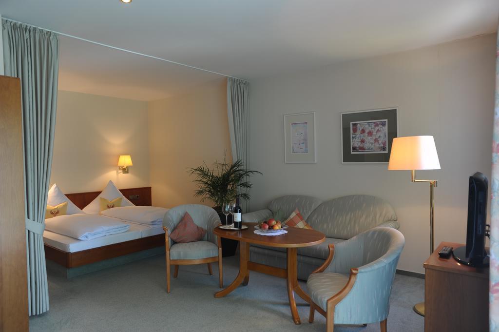 Hotel Gasthaus Adler Bad Waldsee Ngoại thất bức ảnh