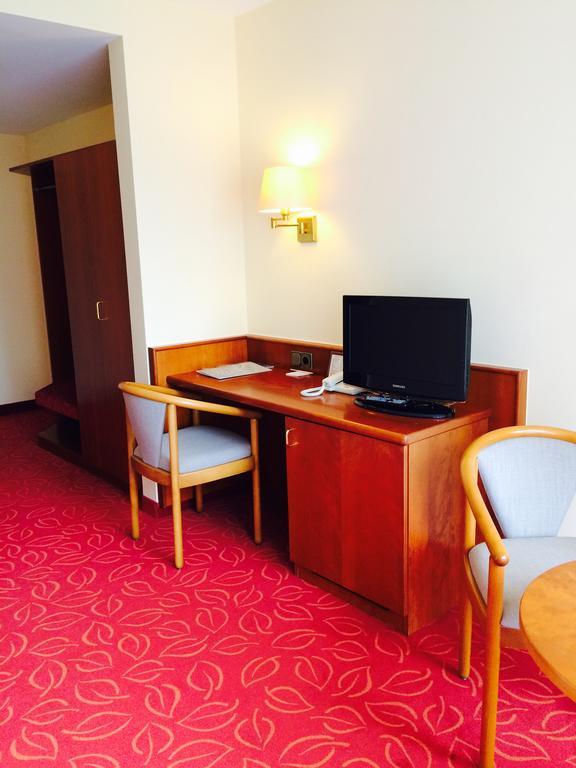 Hotel Gasthaus Adler Bad Waldsee Ngoại thất bức ảnh
